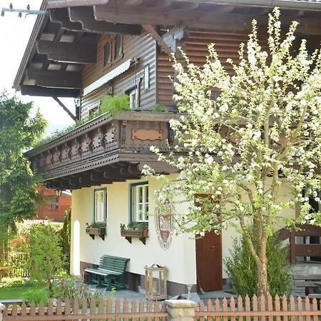 Haus Anni شقة *